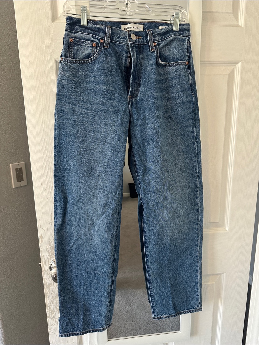 Aritizia Denim Forum Medium Blue Straight Jeans